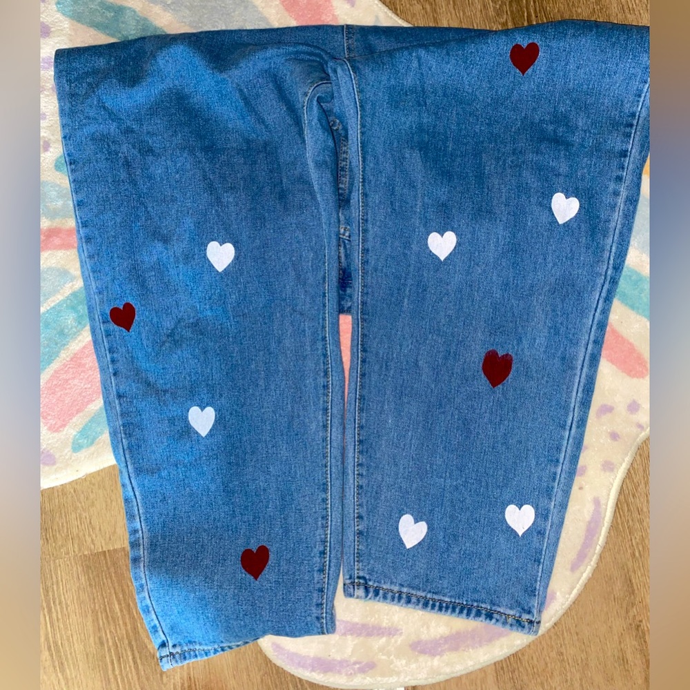 vday heart print vintage style mom jeans ❤️